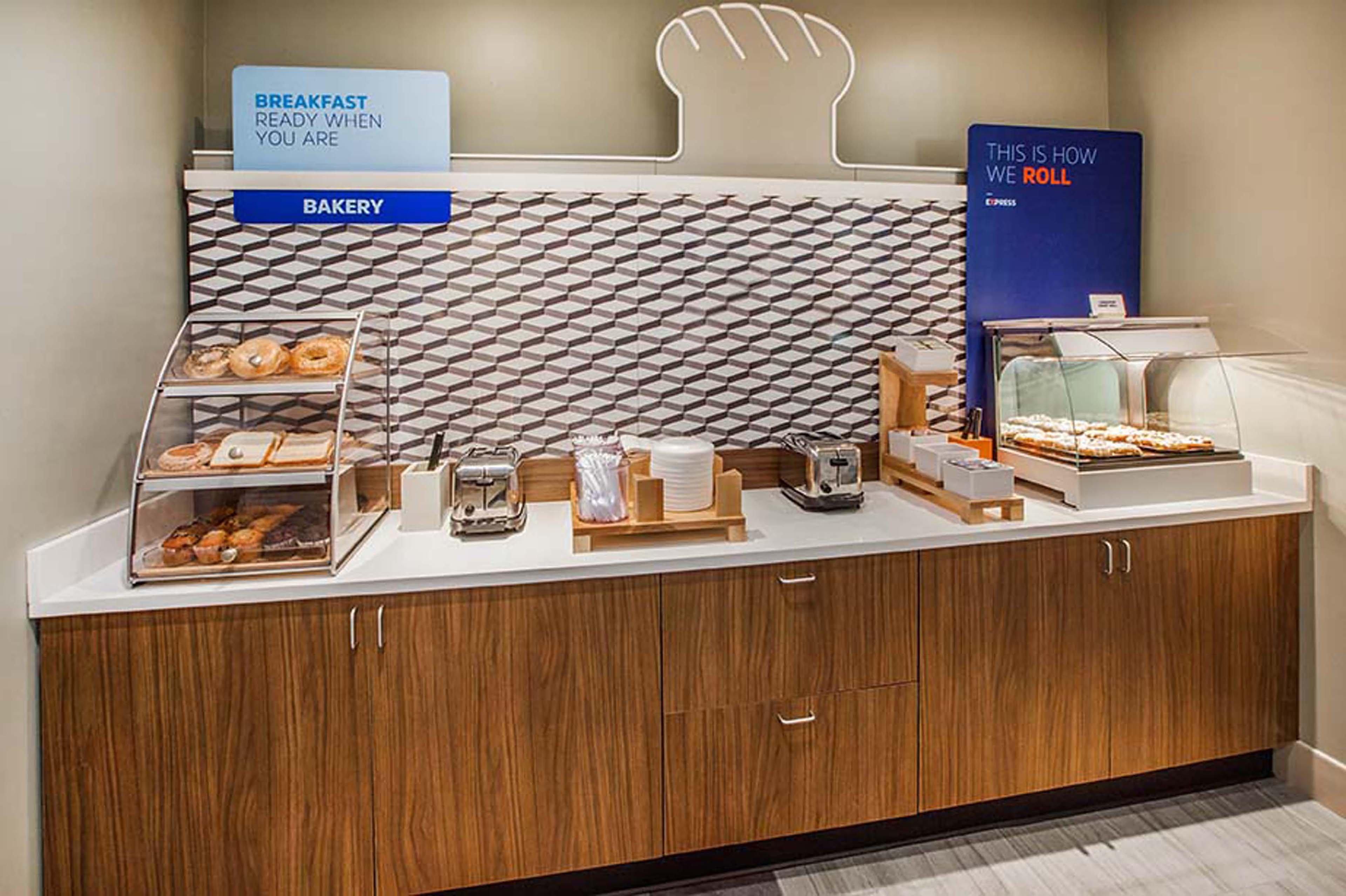 Holiday Inn Express And Suites Schulenburg By Ihg Buitenkant foto