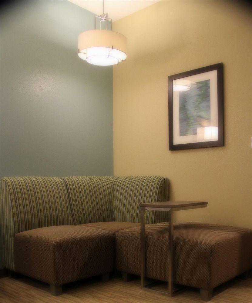 Holiday Inn Express And Suites Schulenburg By Ihg Buitenkant foto