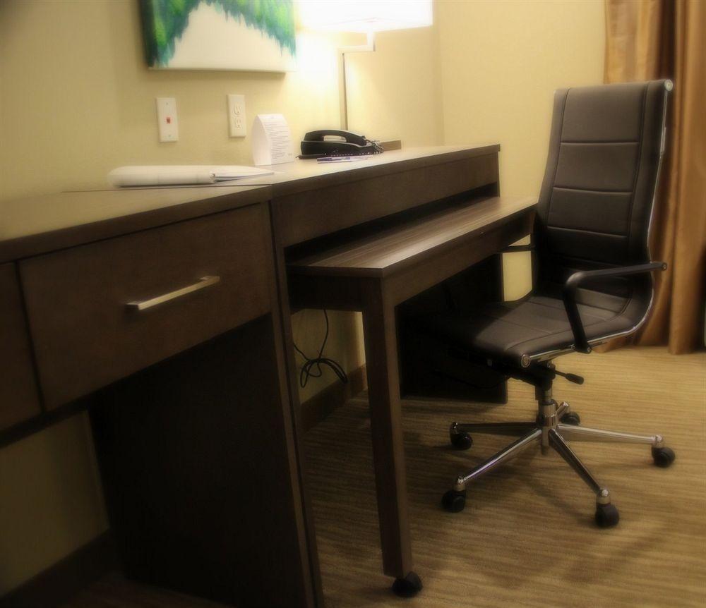 Holiday Inn Express And Suites Schulenburg By Ihg Buitenkant foto